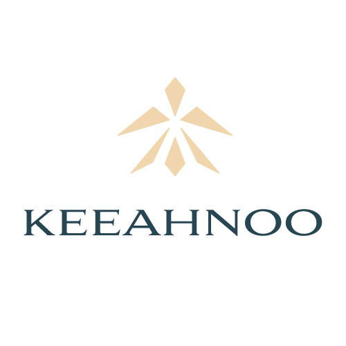Logo principal de l’hôtel de luxe Keeahnoo – identité visuelle réalisée par Studio Yblou