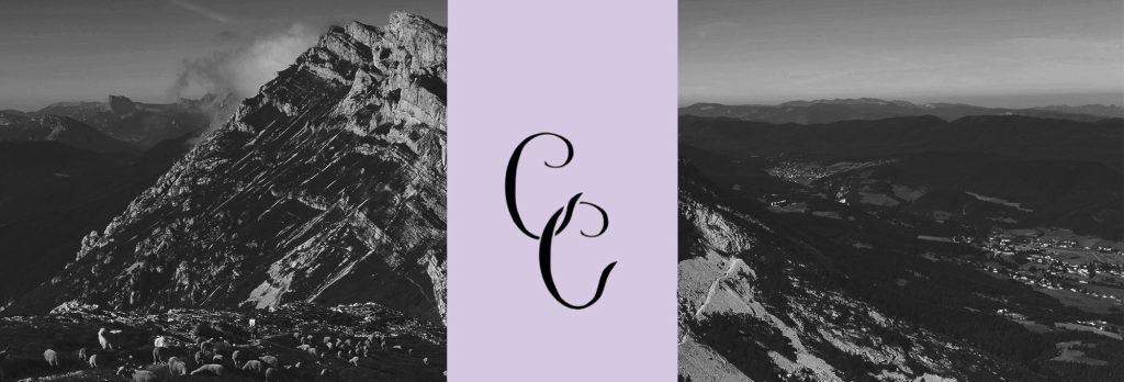 Monogramme du Château Cladière sur fond de montagne – identité visuelle domaine viticole