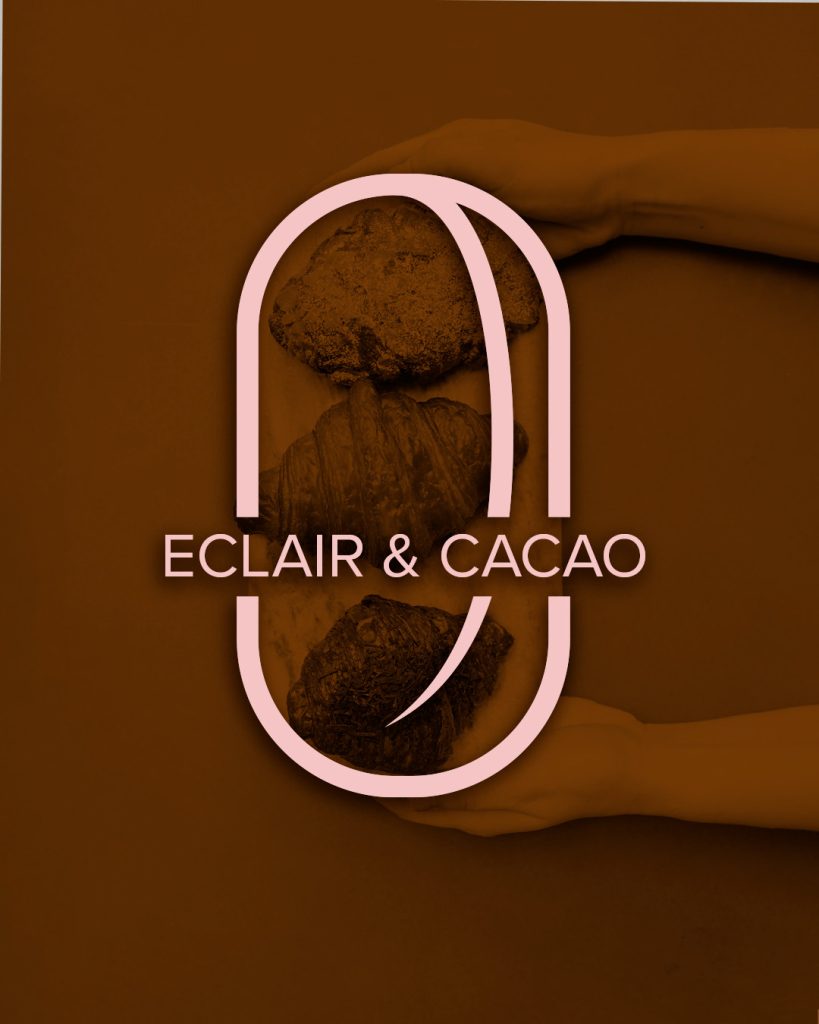 Logo éclair & cacao sur photo de pâtisserie artisanale