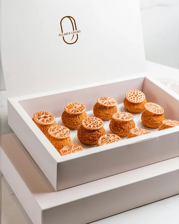 Packaging pâtisserie avec logo illustré – identité visuelle